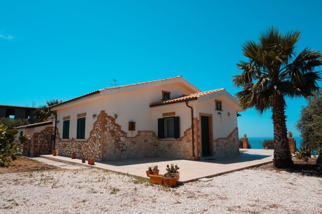 Villa Il Casale Di Bovo Marina Montallegro Exterior foto